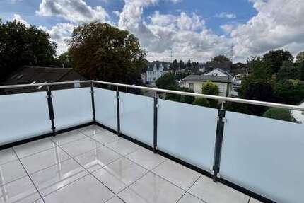 Wohnung Köln / Weiden Weiden - 3 Zimmer, 95 m&sup2;, 1.900&euro; | Angebot:27679505