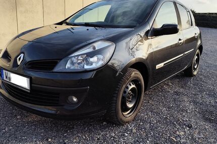 Renault Clio 208.078 km 2.900 &euro; Wuppertal 42283