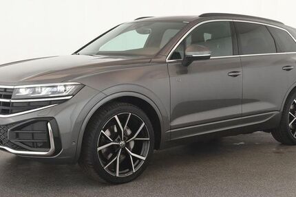 VW Touareg 18.100 km 60.384 &euro; Neuss 41460
