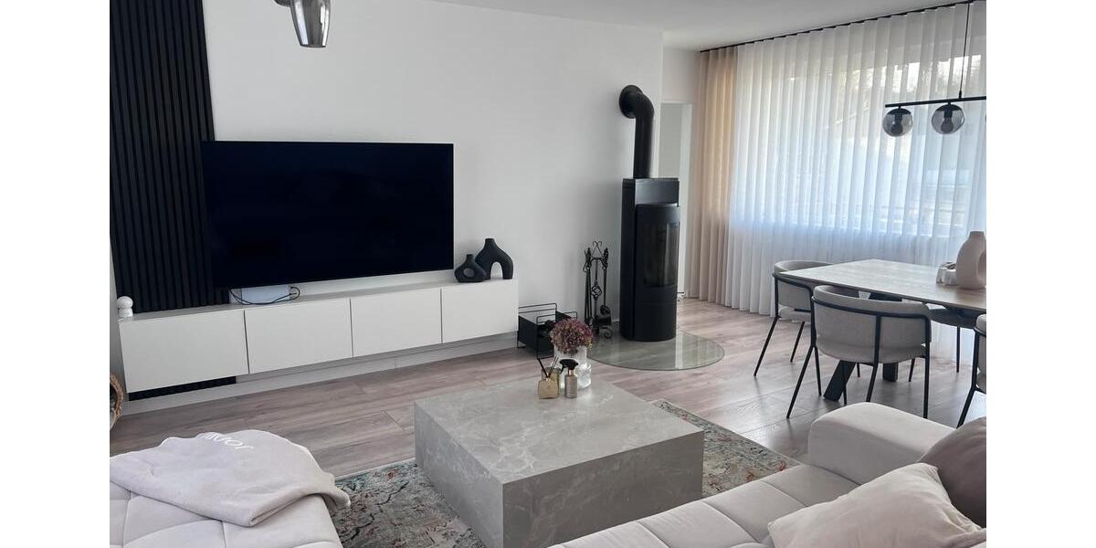 Etagenwohnung Remscheid Gemarkung Bergisch Born - 3 Zimmer, 90 m&sup2;, 1.280&euro; | Angebot:25961270