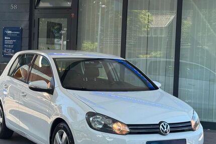 VW Golf 145.982 km 6.900 &euro; Düsseldorf 40599