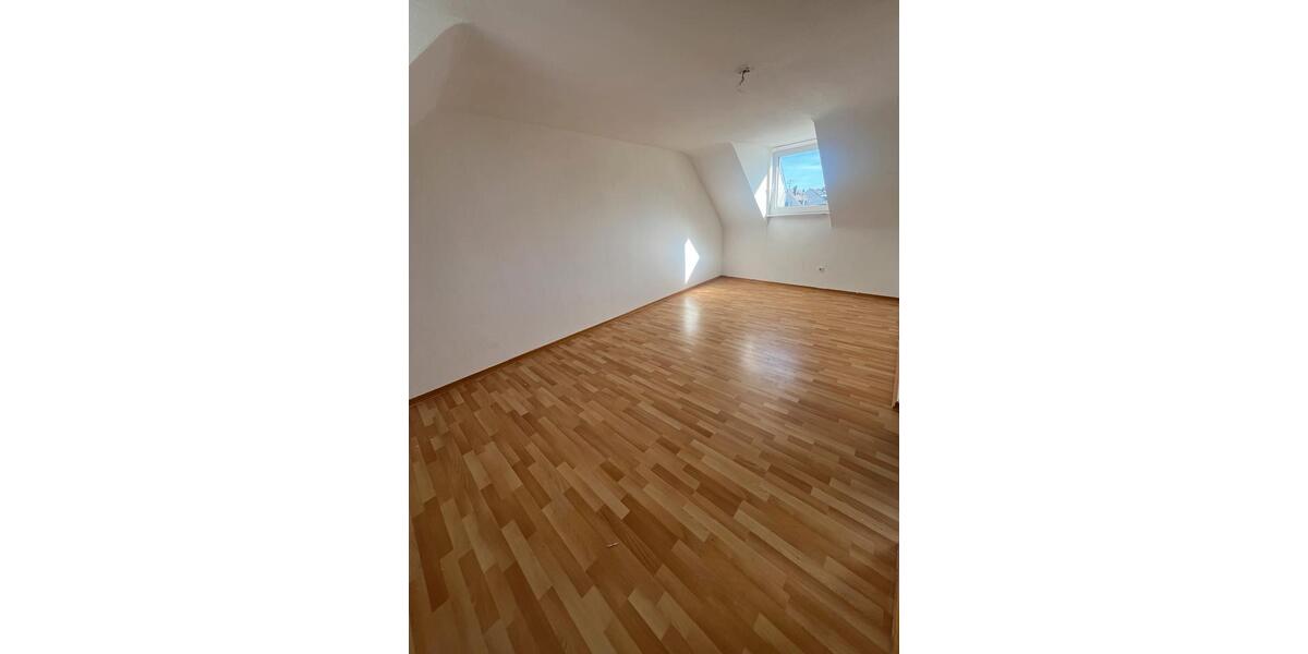 Dachgeschoßwohnung Köln Mülheim - 2 Zimmer, 55 m&sup2;, 1.000&euro; | Angebot:27602828