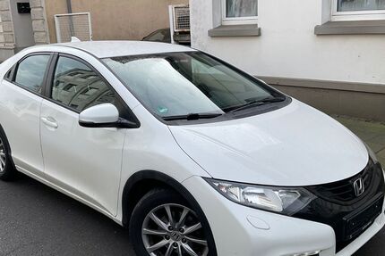 Honda Civic 119.586 km 9.200 &euro; Solingen 42719