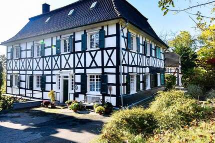 Haus Solingen Höhscheid - 5 Zimmer, 195 m&sup2;, 449.000&euro; | Angebot:24904364