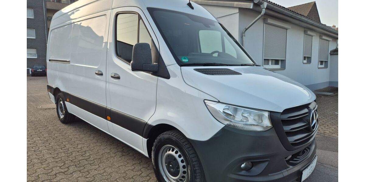 Mercedes-Benz Sprinter 197.000 km 19.999 &euro; Düsseldorf 40591