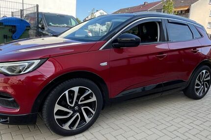Opel Grandland (X) 125.000 km 14.800 &euro; Köln 51147