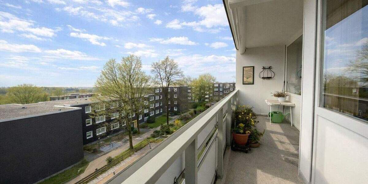 Etagenwohnung Solingen Gräfrath - 2 Zimmer, 63 m&sup2;, 149.000&euro; | Angebot:25909074