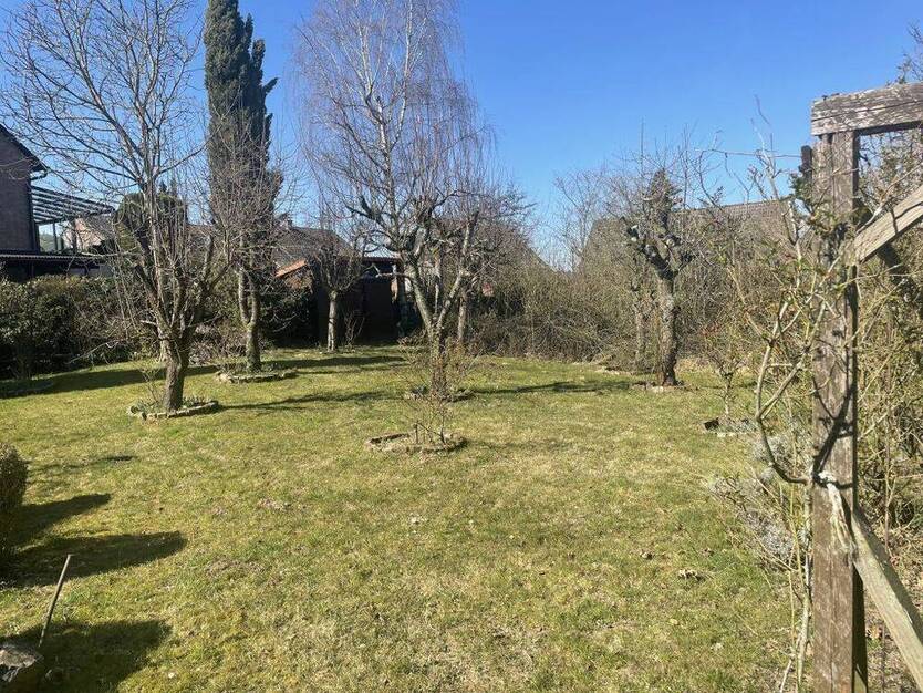 Schönes Baugrundstück in der Löffelbeck-Siedlung in Mettmann-Metzkausen: für ein EFH oder zwei DHH !