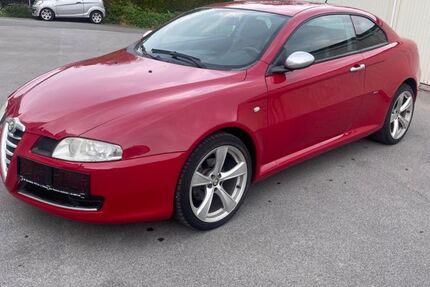 Alfa Romeo GT 61.700 km 10.500 € Remscheid 42855