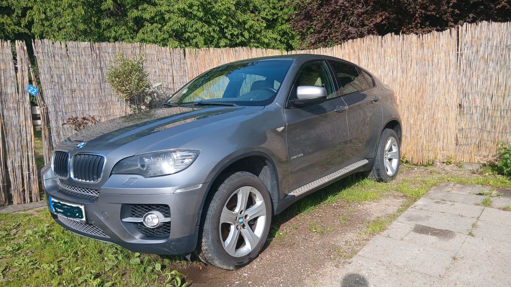 BMW X6 235.000 km 8.999 &euro; Leichlingen 42799
