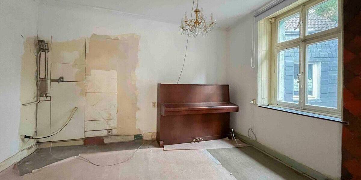 Einfamilienhaus Solingen Gräfrath - 6 Zimmer, 160.000&euro; | Angebot:26617005
