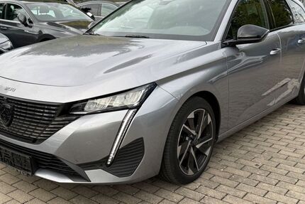 Peugeot 308 96.746 km 15.829 &euro; Hilden 40721