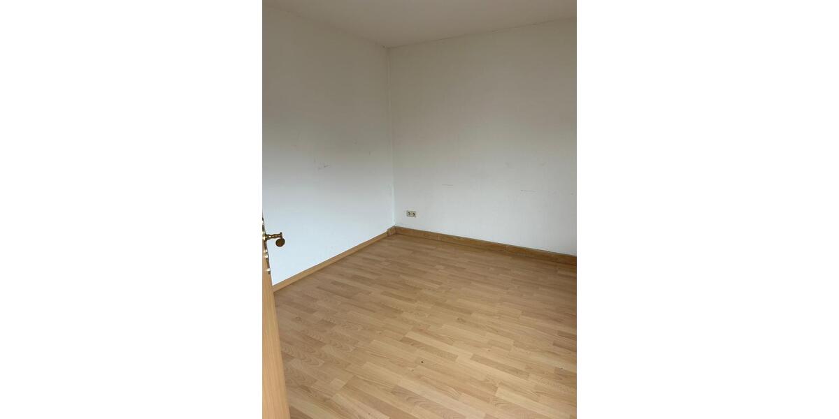 Etagenwohnung Halver - 3 Zimmer, 75 m&sup2;, 700&euro; | Angebot:26426356