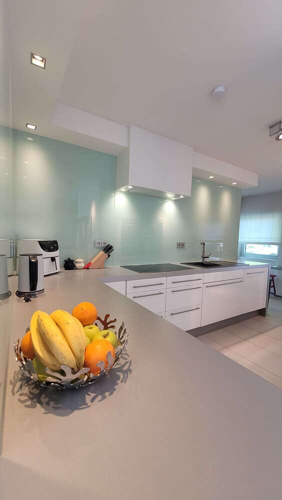 Haus zum Kaufen in Erkrath 945.000 € 226 m²