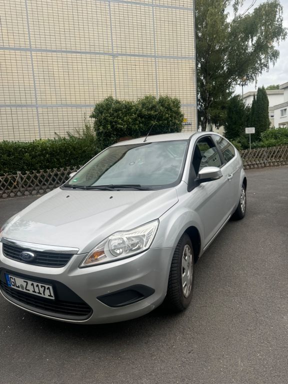Ford Focus 160.000 km 2.800 € Bergisch Gladbach 51429