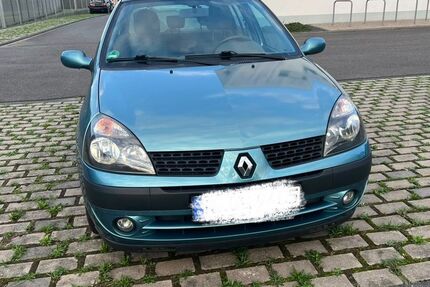 Renault Clio 220.000 km 1.100 &euro; Köln 51069