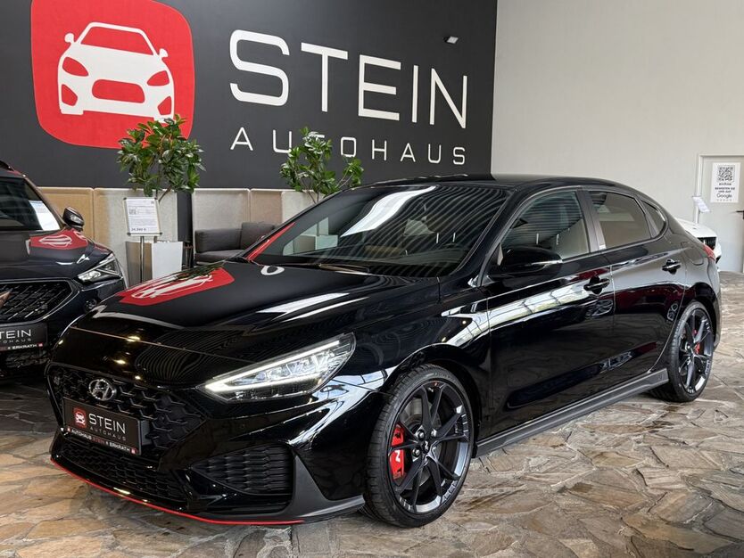 i30