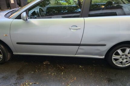 Seat Ibiza 138.000 km 2.490 &euro; Wuppertal 42119