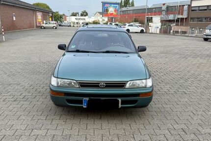 Toyota Corolla 189.000 km 2.999 € Köln 50825