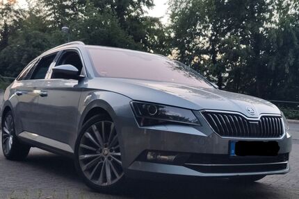 Skoda Superb 142.665 km 21.000 &euro; Velbert 42553