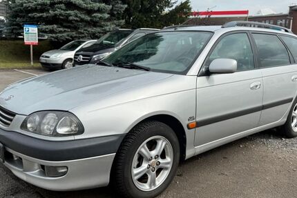 Toyota Avensis 188.258 km 2.750 € Remscheid 42855