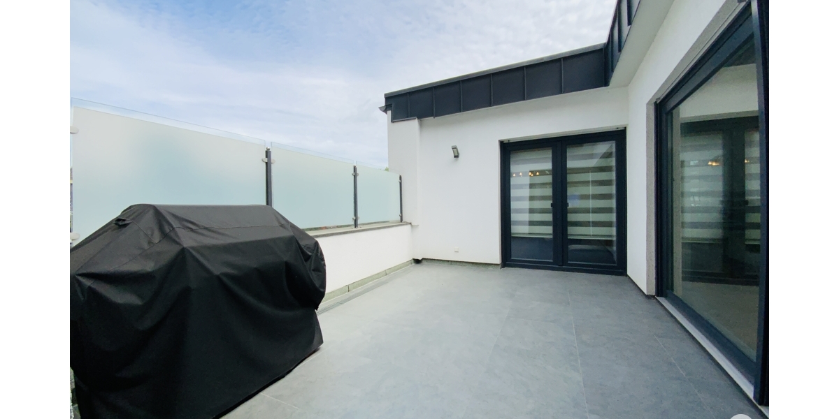 Wohnen auf einer Ebene Moderne, hochwertige 3 Zimmer-Wohnung mit Bungalow-Charakter - Erdgeschoßwohnung Düsseldorf Heerdt | Angebot:27496473