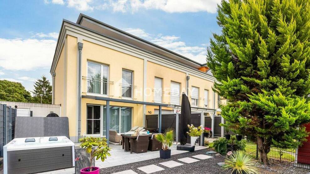 Design trifft Komfort - Reihenendhaus mit hochwertiger Innenausstattung & stilvollem Gartenambiente