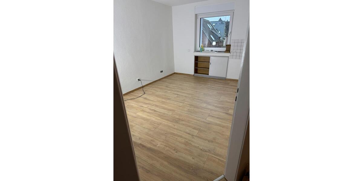 Etagenwohnung Leverkusen - 2 Zimmer, 50 m&sup2;, 700&euro; | Angebot:24870018
