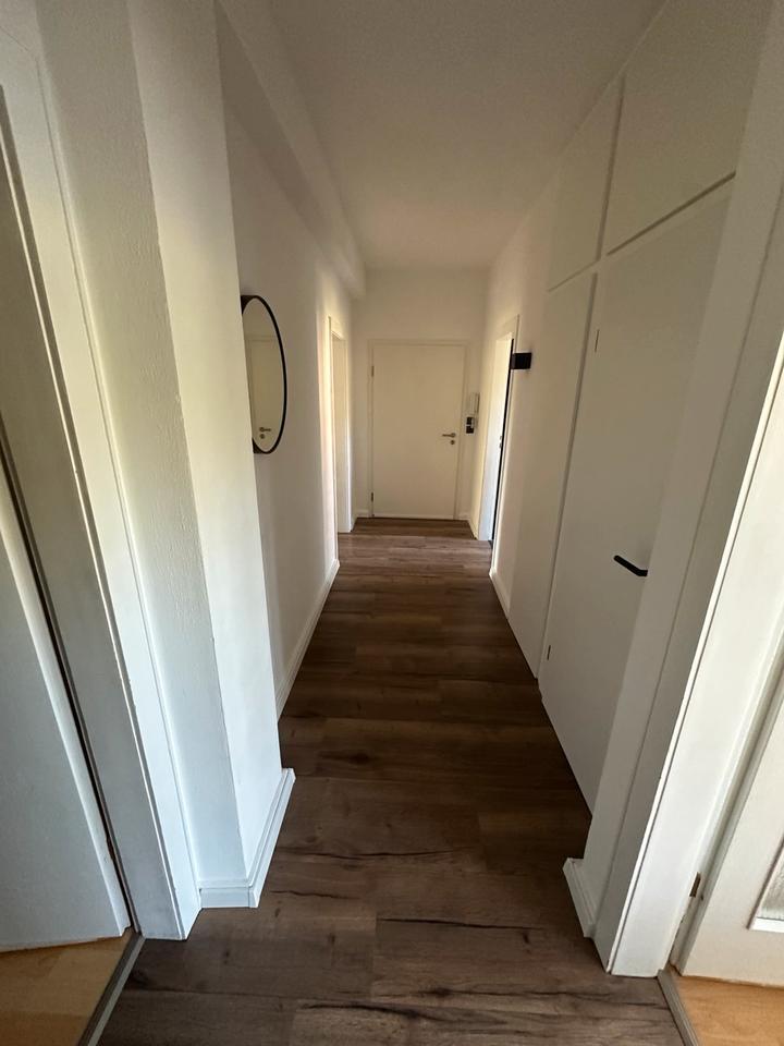 Schöne 3-Zimmer-Wohnung mit großem Balkon in Düsseldorf