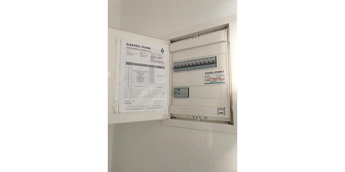 Dachgeschoßwohnung Remscheid - 3.5 Zimmer, 67 m&sup2;, 500&euro; | Angebot:24770785