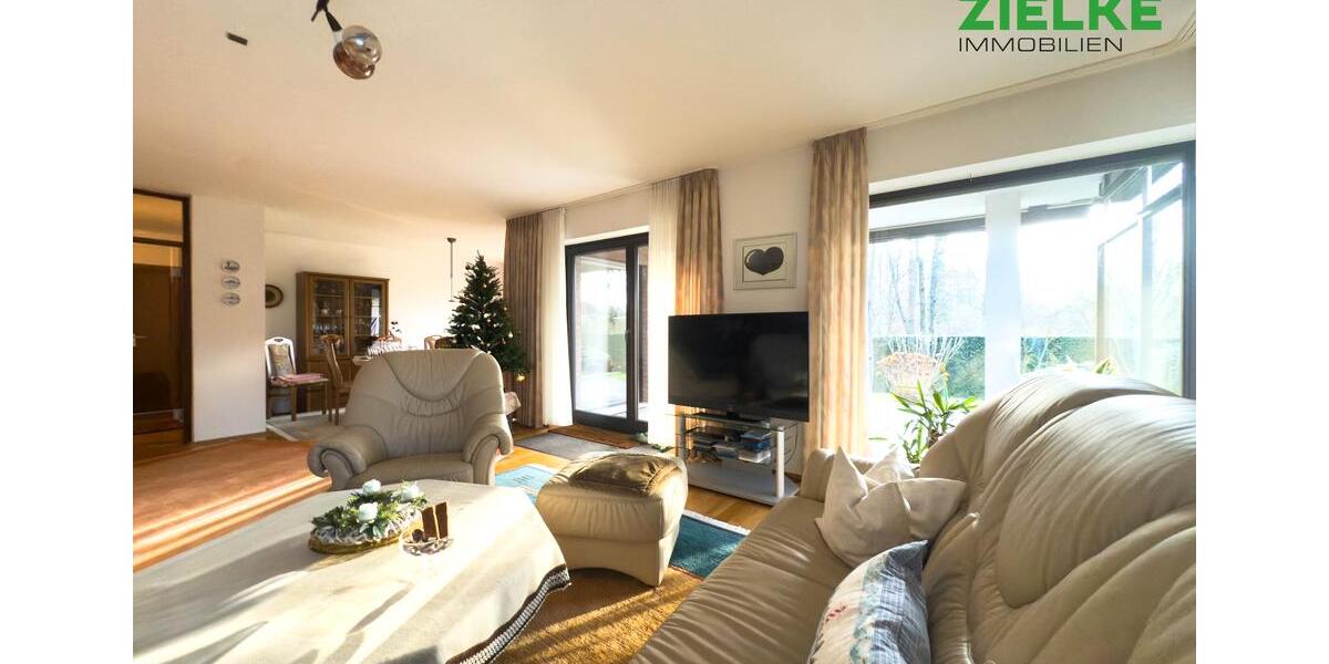 Erdgeschoßwohnung Erkrath - 5 Zimmer, 204 m&sup2;, 1.800&euro; | Angebot:24410004