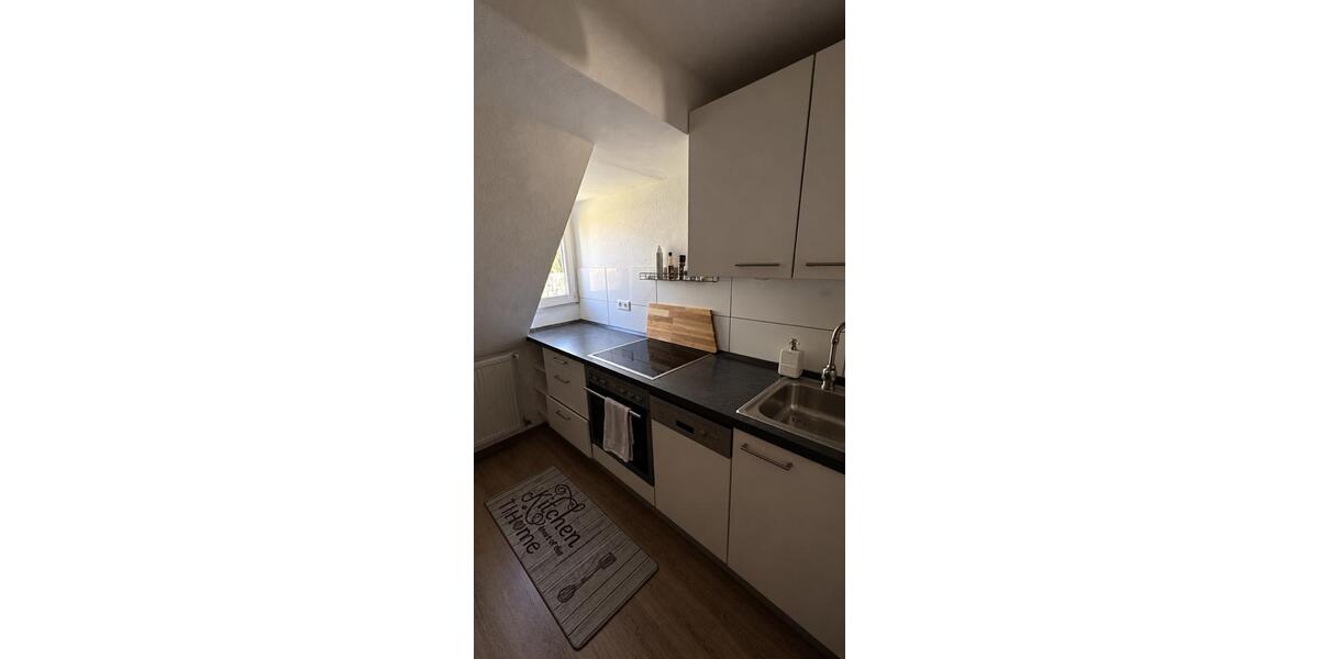 Dachgeschoßwohnung Düsseldorf Stadtbezirk 5 - 1 Zimmer, 40 m&sup2;, 800&euro; | Angebot:27598808