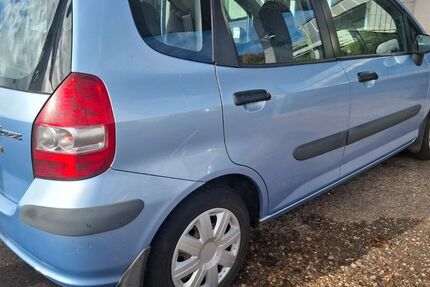 Honda Jazz 145.000 km 1.500 &euro; wuppertal 42277