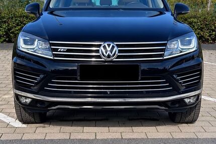 VW Touareg 151.343 km 17.100 &euro; Neuss 41460