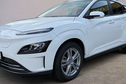 Hyundai KONA 12.500 km 21.490 &euro; Velbert 42555