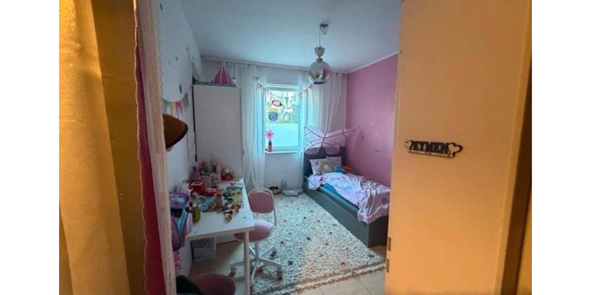 Erdgeschoßwohnung Köln Mülheim - 4 Zimmer, 84 m&sup2;, 300.000&euro; | Angebot:26952187