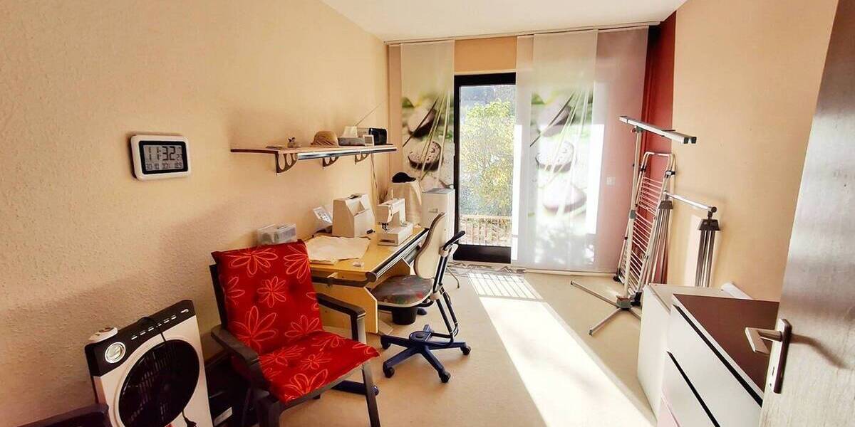 Energetisch sanierte DHH mit Garage in naturnaher Stadtrandlage von Berg. Gladbach-Heiligenstock 4 zimmer