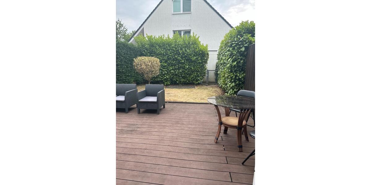 Reihenhaus Düsseldorf Stadtbezirk 7 - 6 Zimmer, 166 m&sup2;, 3.300&euro; | Angebot:27615910