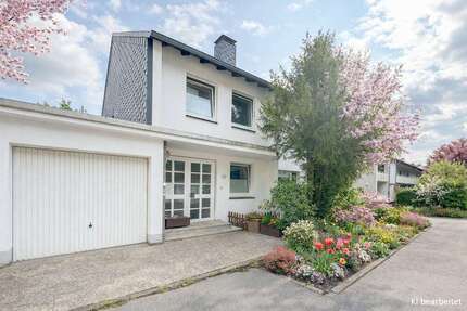 Haus Erkrath - 5.5 Zimmer, 192 m&sup2;, 429.000&euro; | Angebot:24980552