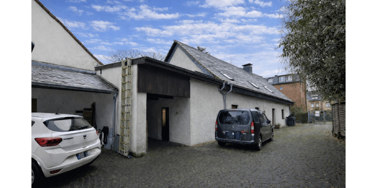Einfamilienhaus Düsseldorf Wersten - 9 Zimmer, 340 m&sup2;, 800.000&euro; | Angebot:25686772
