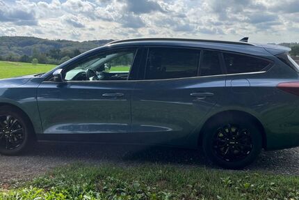 Ford Focus 82.000 km 14.899 &euro; Kürten 51515