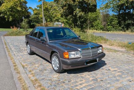 Mercedes-Benz 190 230.810 km 3.400 € Köln 50997