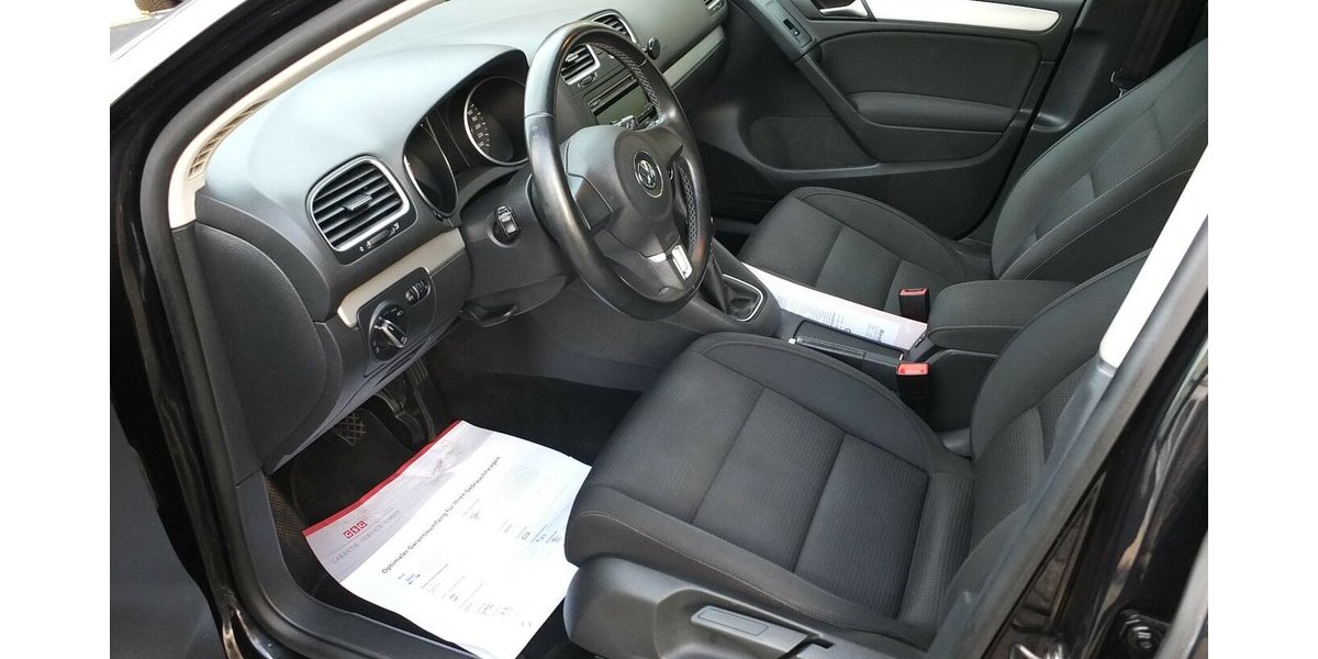 VW Golf 1.6TDi BLACK WEEK 25:TEAM EINPARKHILFE SHZ TE 159.855 km 6.904 € Köln 50858