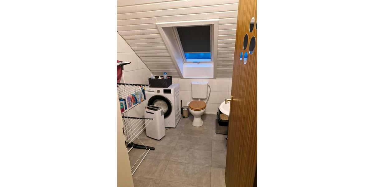 Dachgeschoßwohnung Leverkusen - 1 Zimmer, 58 m&sup2;, 970&euro; | Angebot:24835260