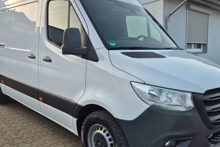 Mercedes-Benz Sprinter 197.000 km 22.990 &euro; Düsseldorf 40591