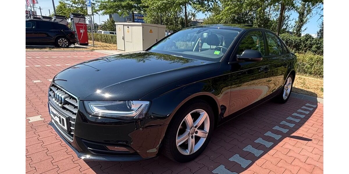 Audi A4 202.000 km 11.290 &euro; Ratingen 40880