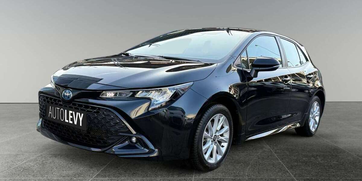 Toyota Corolla 26.076 km 23.890 &euro; Düsseldorf 40233