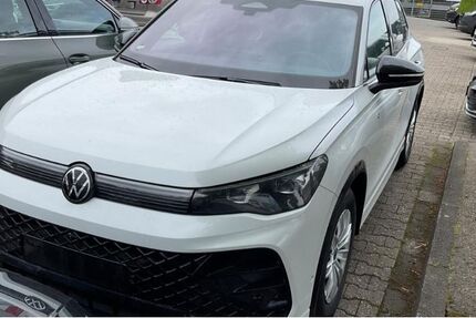 VW Tiguan 25.277 km 41.950 &euro; Hilden 40721