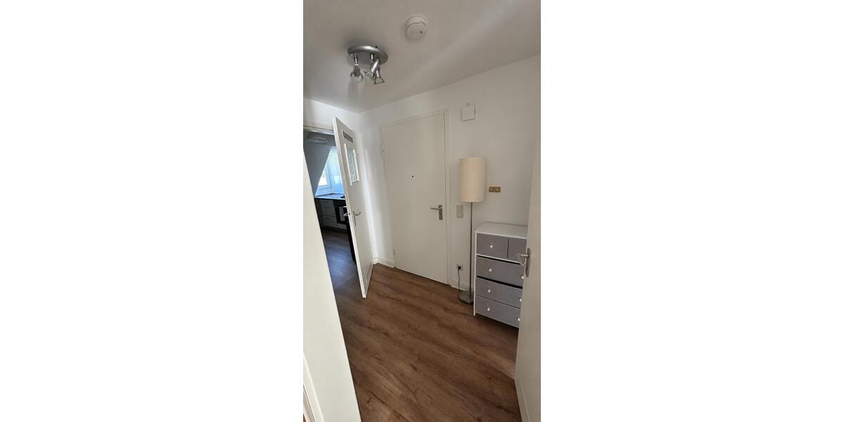 Dachgeschoßwohnung Düsseldorf Stadtbezirk 5 - 1 Zimmer, 40 m&sup2;, 800&euro; | Angebot:27598808