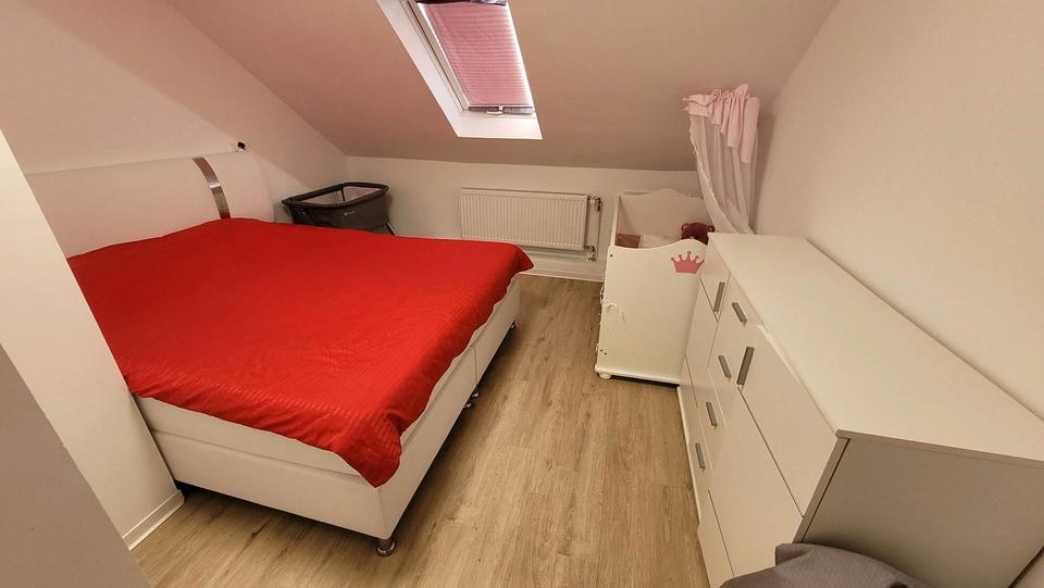 Dachgeschoßwohnung Wuppertal Gemarkung Langerfeld - 5 Zimmer, 120 m&sup2;, 230.000&euro; | Angebot:22881440